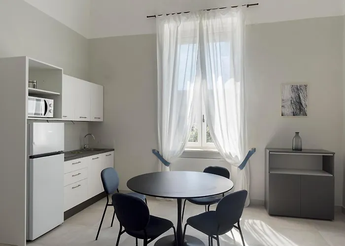 Palazzo Ricciardi מלון דירות 4*