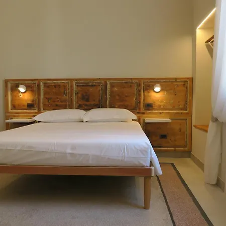Palazzo Ricciardi 4* ليتشي